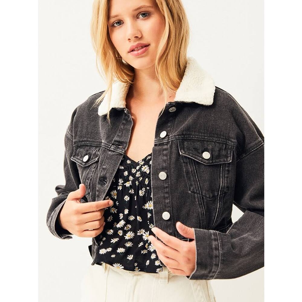 PacSun Sherpa Collar Cropped Black Denim Trucker Jacket Large - Picture 1 of 6